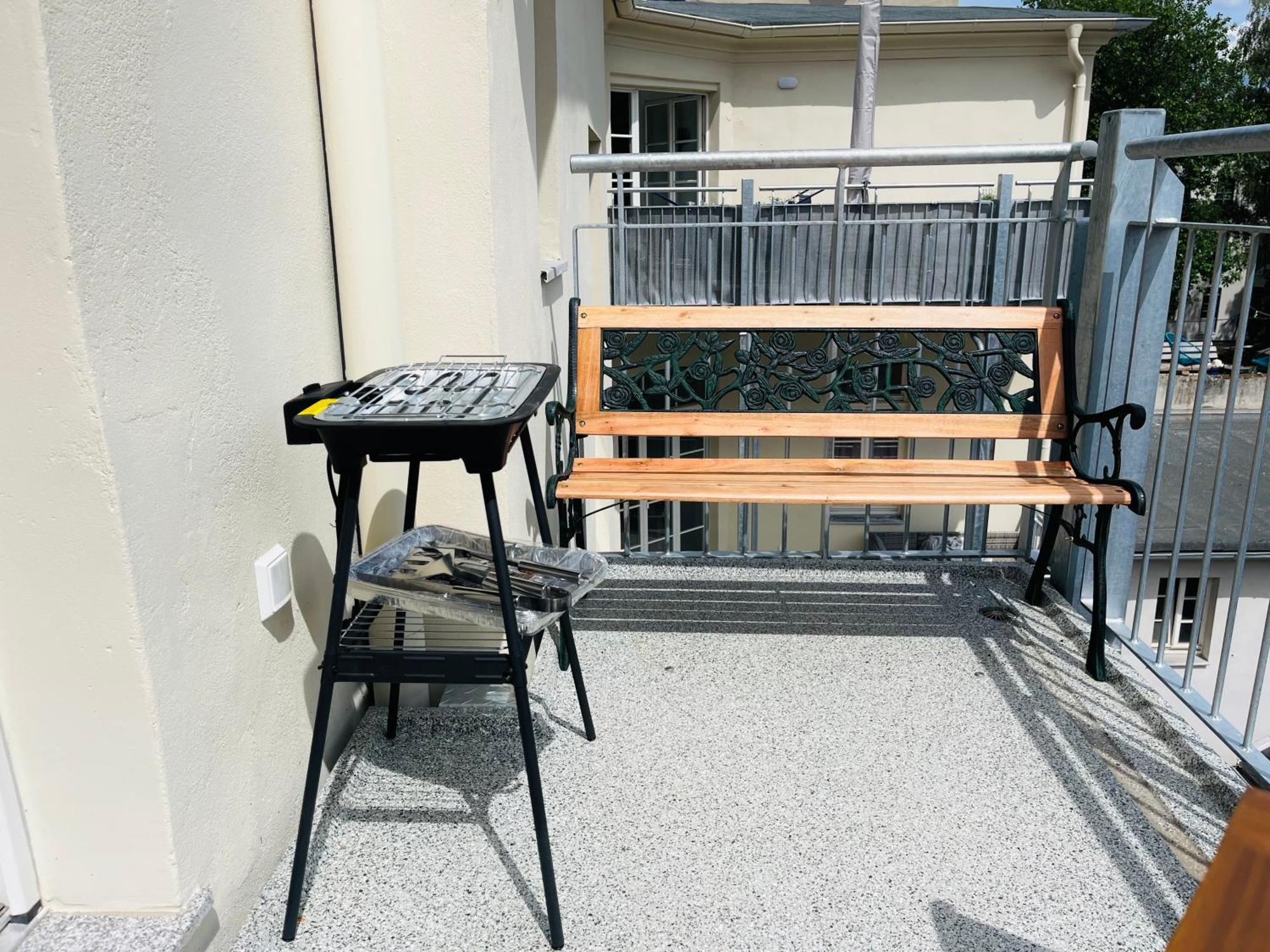 Filmap-Charmant-Modern-Zentral-Balkon-Beamer-Spieletisch Görlitz Dış mekan fotoğraf